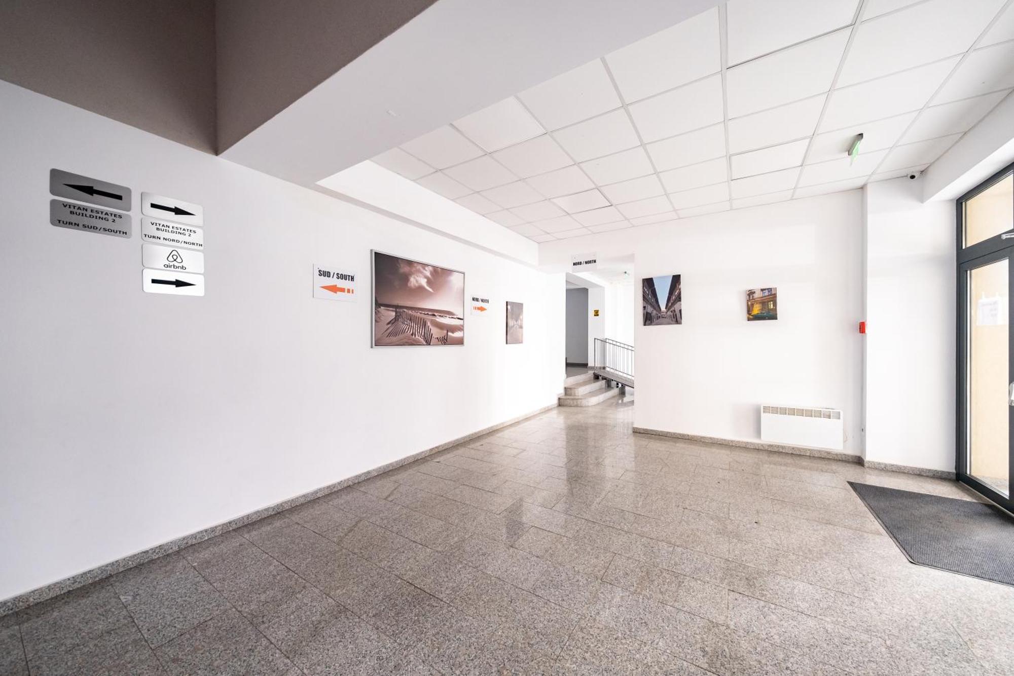 The Golden Studio - With Free Gym Bucareste Exterior foto